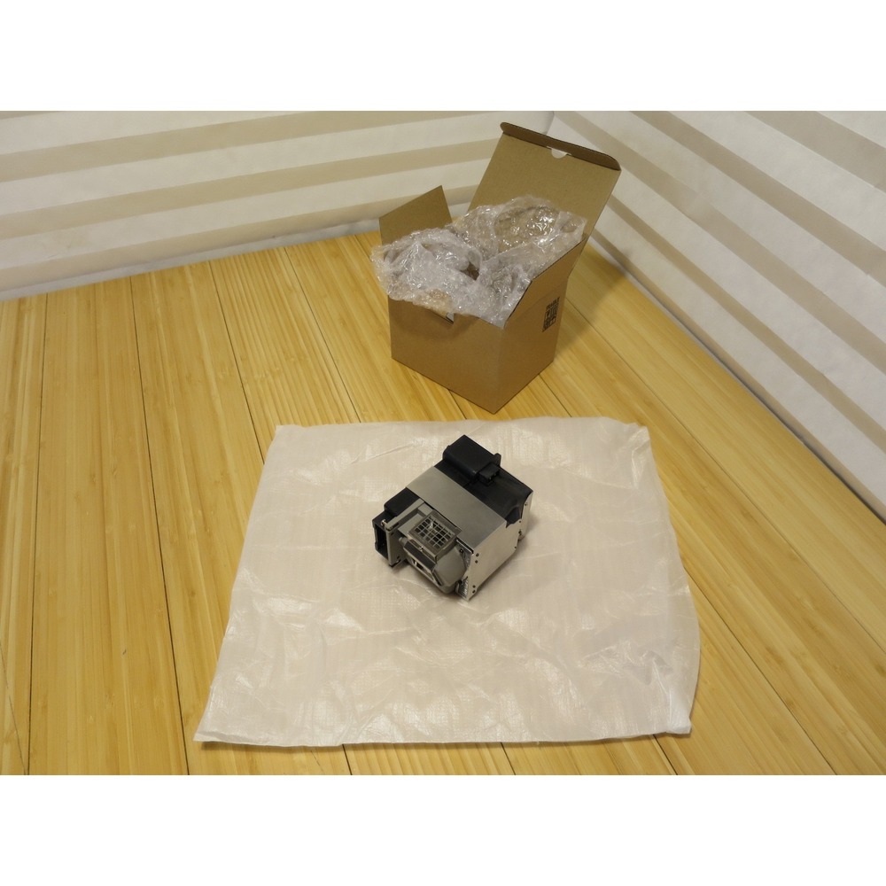 Electrified VLT-XD221LP-ELE4 Replacement Lamp w Housing for Mitsubishi Projector